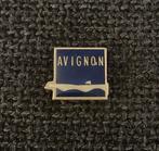PIN - AVIGNON - FRANCE - FRANKRIJK, Collections, Envoi, Utilisé, Ville ou Campagne, Insigne ou Pin's