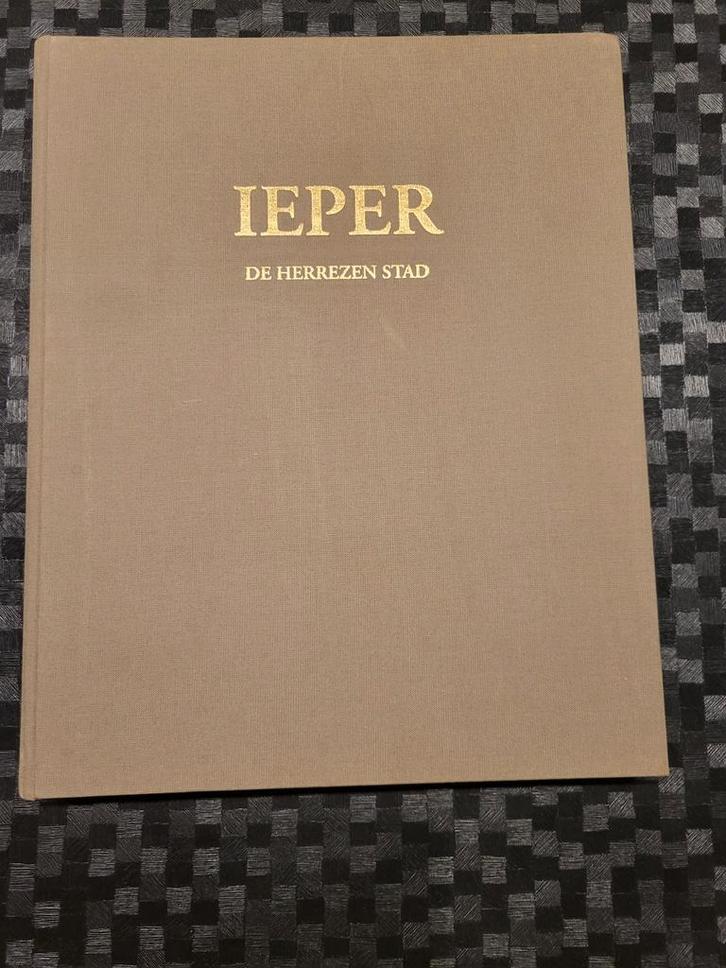 Ieper, de verrezen stad, Boeken, Geschiedenis | Stad en Regio, Gelezen, Ophalen of Verzenden