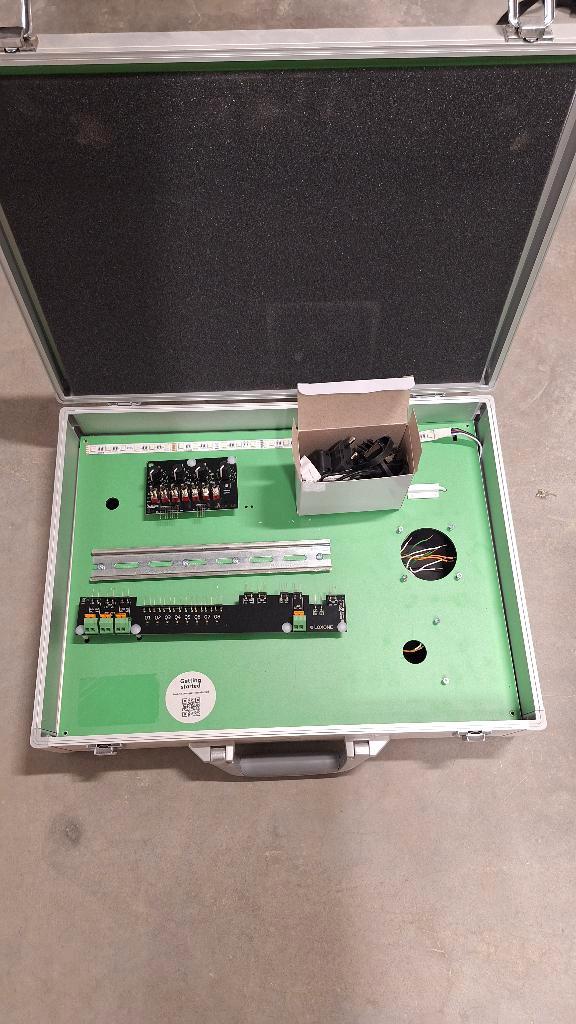 Lege loxone demokoffer, Bricolage & Construction, Électricité & Câbles, Neuf, Autres types, Enlèvement ou Envoi