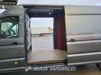 Volkswagen Crafter 177pk Dubbele Schuifdeur Automaat L4H3 Tr, Auto's, Bestelwagens en Lichte vracht, Automaat, Stof, Gebruikt
