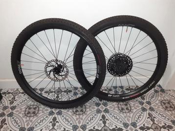 DT SWISS X1900 WIELSET (boost 110-148) beschikbaar voor biedingen
