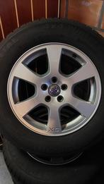 Winterbanden 235/65 R17 + Aluminium velgen voor Volvo XC 60, Auto-onderdelen, Banden en Velgen, Ophalen, Gebruikt, Banden en Velgen