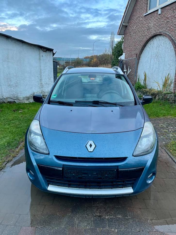 Renault Clio 1.5 dCi 90 FAP Grand Tour Dynamic, Autos, Renault, Particulier, Clio, ABS, Airbags, Air conditionné, Ordinateur de bord