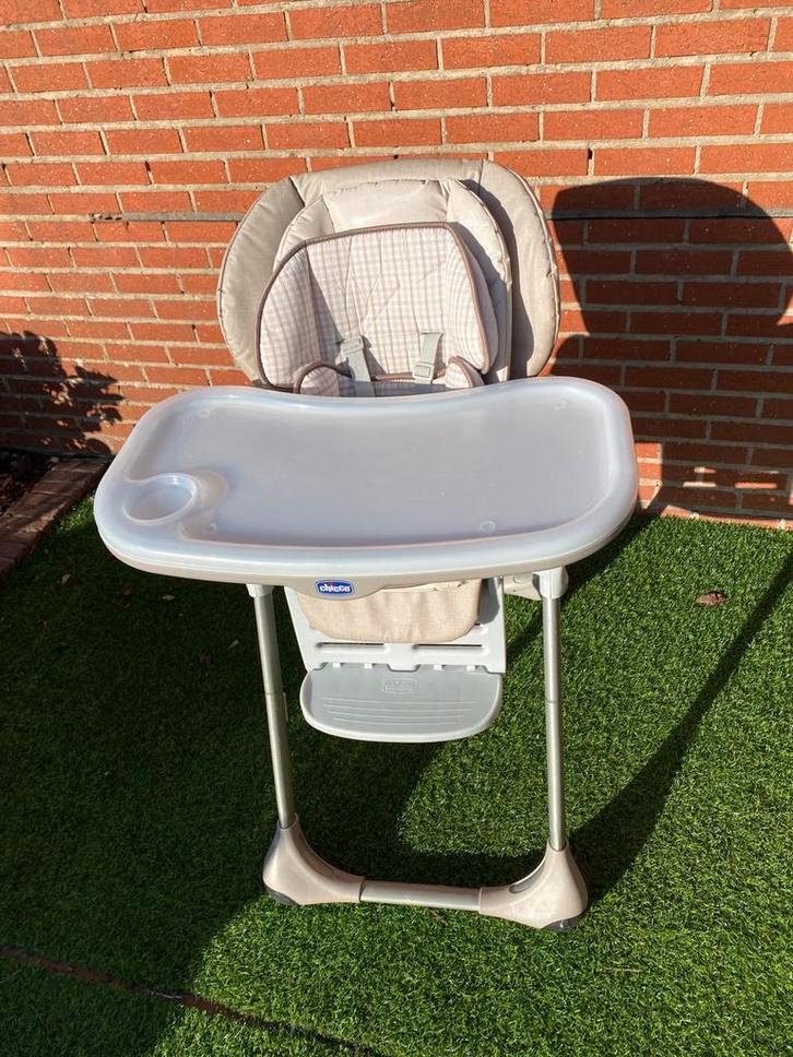 Kinderstoel chicco polly, Kinderen en Baby's, Kinderstoelen, Gebruikt, Meegroeistoel, Aanschuifbaar, Afneembaar eetblad, Gordel(s)
