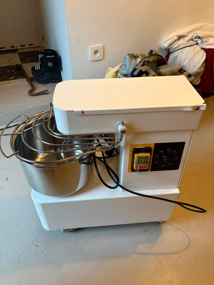 Professionele Deegkneder 7L – 230V – 1 Snelheid – Inox Kom, Elektronische apparatuur, Keukenmixers, Gebruikt, 4 liter of meer