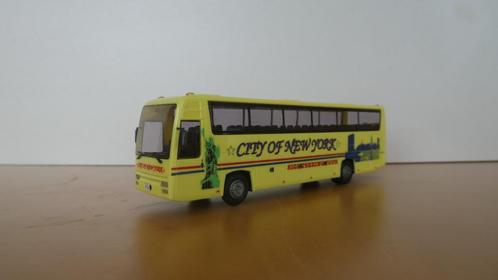 1/87 PRALINE REVELL BUSCH Bus Mack New York City USA, Hobby en Vrije tijd, Modelauto's | 1:87, Zo goed als nieuw, Bus of Vrachtwagen