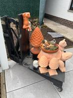 antiekenweegschaal met terracotta sierbeelden, Enlèvement, Terracotta