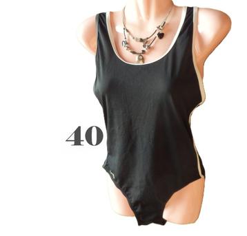 (84) -maillot femme t.40 noir - decathlon - beschikbaar voor biedingen