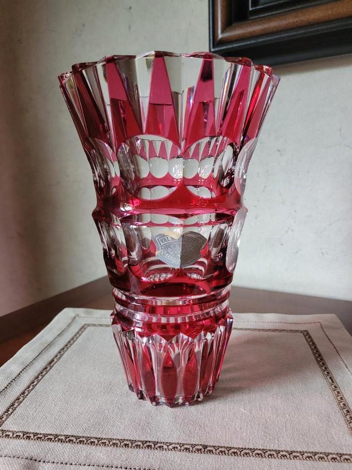 Vaas Val Saint Lambert rood, Antiek en Kunst, Antiek | Glaswerk en Kristal, Ophalen