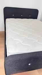 Lit style scandinave tissu gris avec matelas, Huis en Inrichting, Slaapkamer | Bedden, Ophalen, Tweepersoons, Zo goed als nieuw