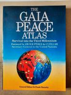 The Gaia Peace Atlas door Dr Frank Barnaby, Boeken, Atlassen en Landkaarten, Ophalen of Verzenden, Zo goed als nieuw