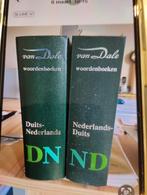 2 woorden boeken kleur donker groen, Boeken, Woordenboeken, Ophalen, Zo goed als nieuw