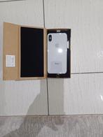 A vendre iphone x 64gb avec 2 coque état impecable, Télécoms, Reconditionné, Sans abonnement, Enlèvement ou Envoi, Blanc