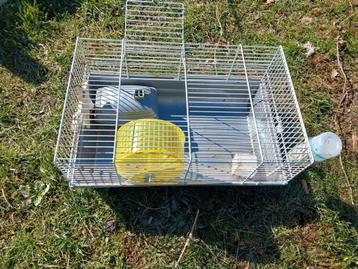 Plusieurs  cages  à vendre 0496 81 16 60, Enlèvement ou Envoi, Comme neuf