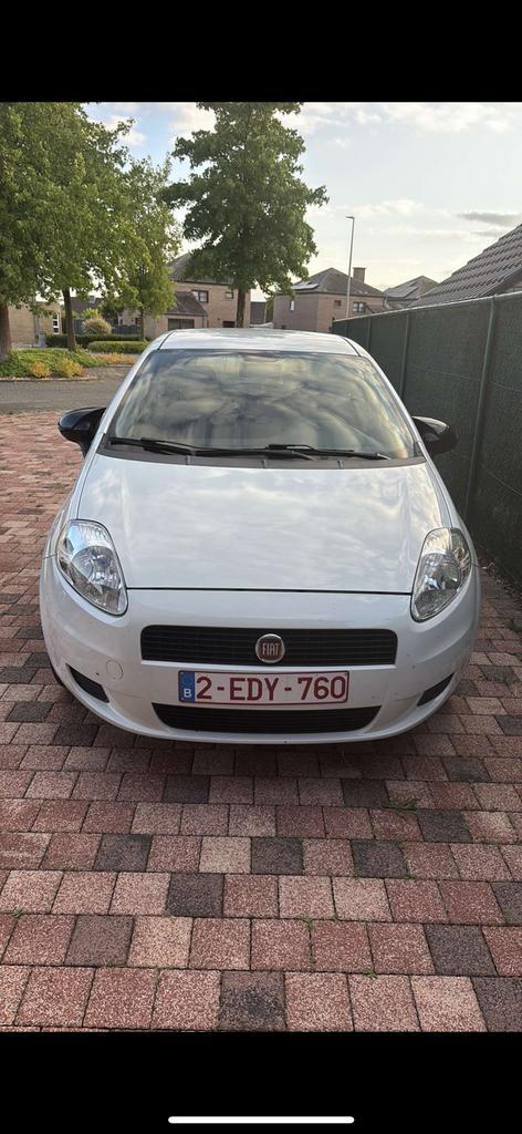 Fiat punto, Auto's, Fiat, Particulier, Punto, Diesel, Euro 4, Break, 5 deurs, Handgeschakeld, Wit, Grijs, Stof, Voorwielaandrijving