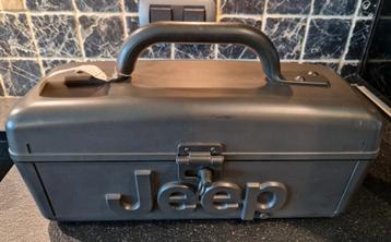 Radio/cassettespeler JEEP beschikbaar voor biedingen