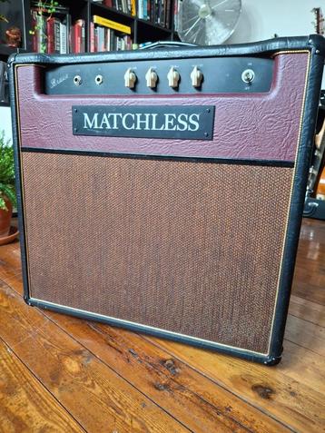 Matchless Brave 112 + flightcase. beschikbaar voor biedingen