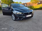 BMW 218i 7zet Benzine zwart zoals nieuw, Auto's, 100 kW, Monovolume, Euro 6, Alcantara