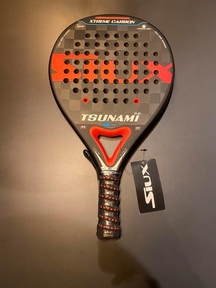 Padel racket siux tsunami 5.0 24k 2025 (nieuwkoop prijs€250), Sports & Fitness, Padel, Neuf, Raquette de padel, Enlèvement ou Envoi
