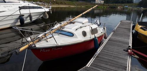 Kajuitzeilboot Leisure 17 met yamaha bbmotor, Watersport en Boten, Zeilen en Zeiltoebehoren, Zo goed als nieuw, Grootzeil, Ophalen