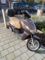 Peugeot Kisbee B klasse, Fietsen en Brommers, Ophalen, Overige modellen, Benzine, 50 cc