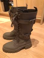 Hoge laarzen maat 40, Enlèvement, Bottes hautes