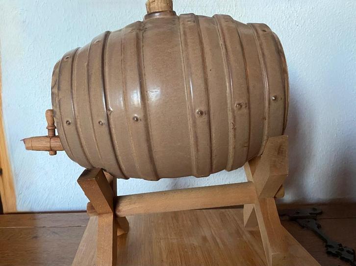 Steengoed tafelwijnvat: 5.500L, Verzamelen, Wijnen, Gebruikt, Overige typen, Spanje, Ophalen of Verzenden