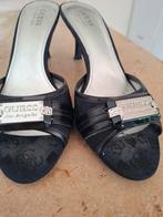 Zwarte sandalen van Guess, Ophalen, Zwart, Sandalen of Muiltjes, Zo goed als nieuw
