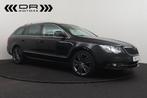 Skoda Superb 1.6TDI DSG - NAVI - PANODAK - LEDER - ALU 18", Auto's, Skoda, Euro 5, 105 pk, Zwart, 4 cilinders