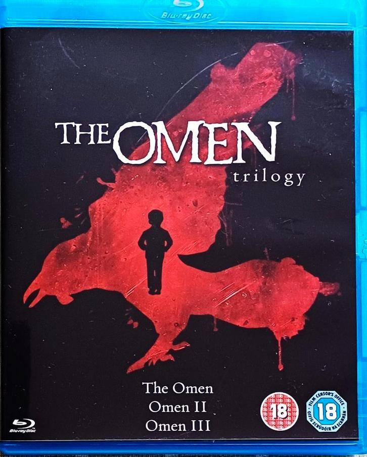 blu ray THE OMEN TRILOGY 3 DISCS  GREGORY PECK LEE REMICK .., Cd's en Dvd's, Blu-ray, Zo goed als nieuw, Ophalen of Verzenden