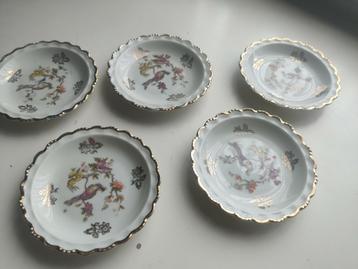 5 onderzetters  beschikbaar voor biedingen