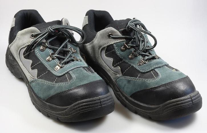 Veiligheidsschoenen laag model met stalen tip maat 46, nieuw, Kleding | Heren, Schoenen, Nieuw, Werkschoenen, Ophalen of Verzenden