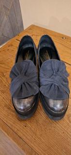 CHAUSSURES FEMME  à semelles compensées, Autre, Gris, Comme neuf, Enlèvement