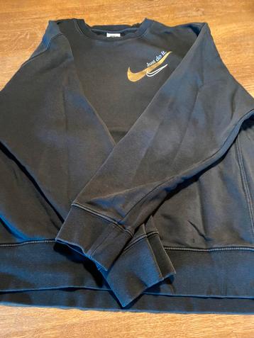 Sweater Nike L met gouden logo  beschikbaar voor biedingen
