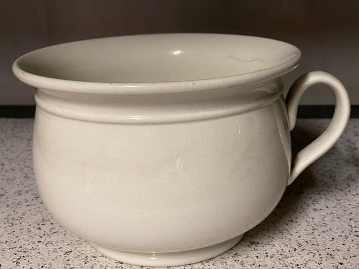 Porseleinen nachtpot/po Petrus Regout, Antiek en Kunst, Antiek | Porselein, Ophalen