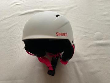 Skihelm beschikbaar voor biedingen