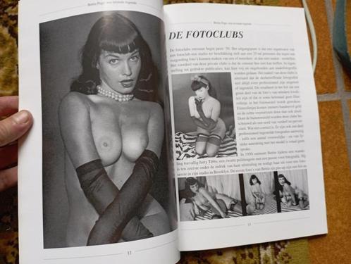 437) Bettie page " een levende legende ", Boeken, Kunst en Cultuur | Fotografie en Design, Zo goed als nieuw, Overige onderwerpen