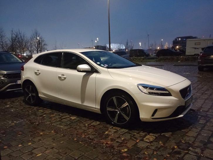 Volvo V40 T4 190 PK - R-design, benzine 6-bak, 2018, 1e eig., Auto's, Volvo, Particulier, V40, ABS, Adaptive Cruise Control, Airbags