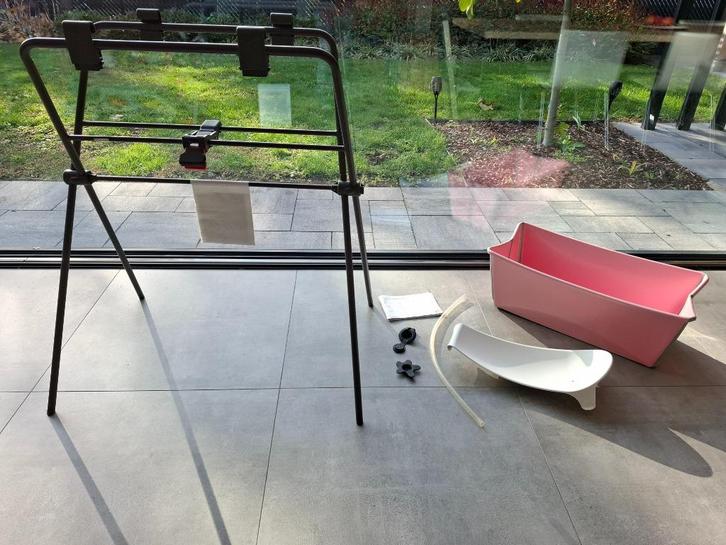 Babybad Stokke met ALLE toebehoren, Kinderen en Baby's, Badjes en Verzorging, Gebruikt, Badje, Overige merken, Standaard, Ophalen