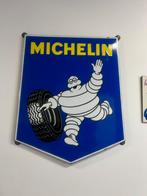 plaque émaillée Michelin originale 1965 blason 80 cm, Collections, Comme neuf, Panneau publicitaire