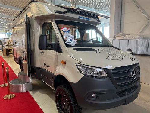 Eura Mobil Xtura 4x4, Caravans en Kamperen, Mobilhomes, Bedrijf, Half-integraal, tot en met 3, Eura Mobil, Diesel, 7 tot 8 meter