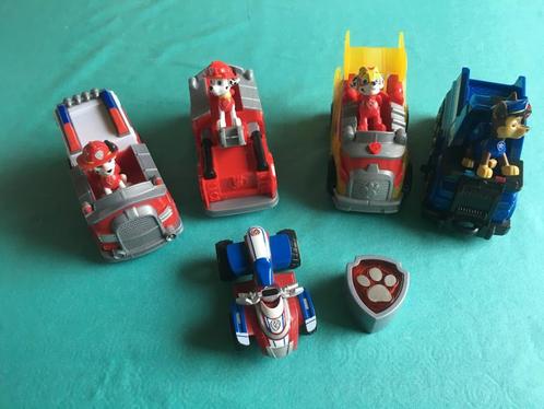 Paw patrol, 3 brandweerwagens en 1 politiewagen + figuurtjes, Kinderen en Baby's, Speelgoed |Speelgoedvoertuigen, Zo goed als nieuw