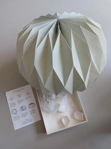 sissy boy origami lamp beschikbaar voor biedingen