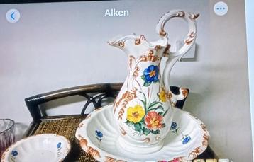 Waskom en kan en zeepbakje beschikbaar voor biedingen