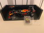 F1 Red bull ( winner abu dhabi 2021) 1/18, Enlèvement ou Envoi, Comme neuf