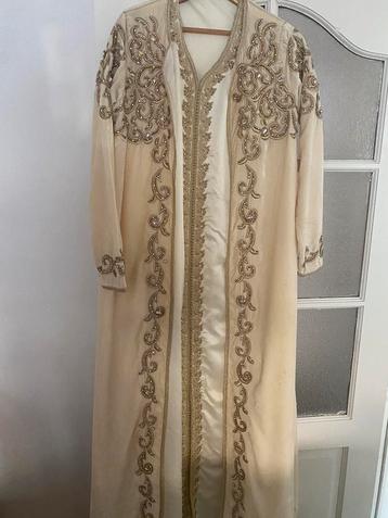 Takchita/ kaftan, Enlèvement, Comme neuf, Beige