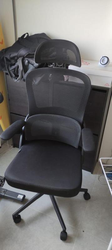 Bureaustoel zo goed als nieuw beschikbaar voor biedingen