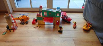 sam le pompier caserne + vehicules  beschikbaar voor biedingen