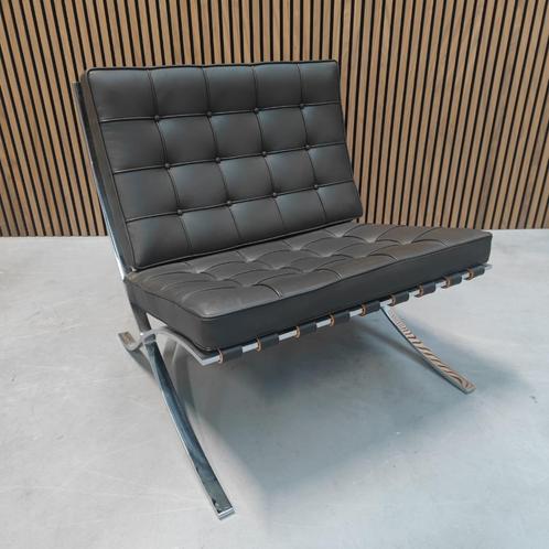 Knoll Barcelona chair - Nero Volo leder, Huis en Inrichting, Fauteuils, Nieuw, Leer, 50 tot 75 cm, 75 tot 100 cm, Ophalen of Verzenden