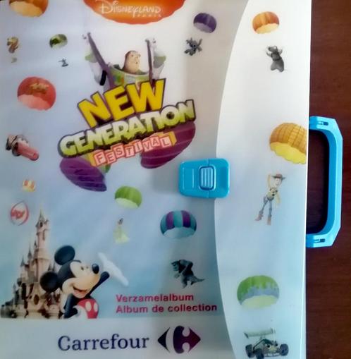 Disney Pin verzamel koffertje  New Generation 121 pin compl., Collections, Disney, Neuf, Statue ou Figurine, Autres personnages
